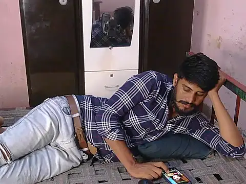 krishjaat43 online show from 06-12-26, 05:28