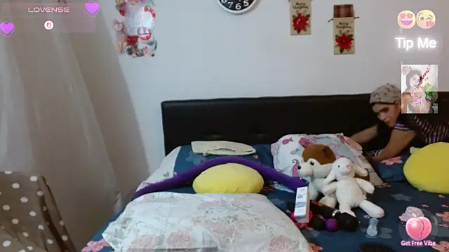 Snapshot of angelly__kate chatting on 12-19-25, 02:29 angelly kate online show from 12-19-25, 02:29