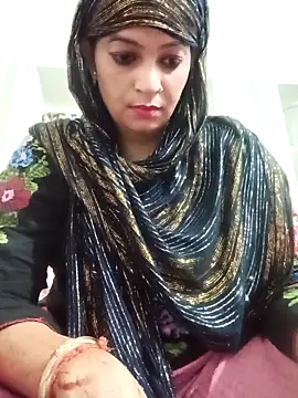 Snapshot of Chhaya_hot chatting on 10-13-25, 11:38 Chhaya hot online show from 10-13-25, 11:38