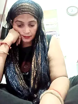 Snapshot of Chhaya_hot chatting on 10-23-25, 02:33 Chhaya hot online show from 10-23-25, 02:33