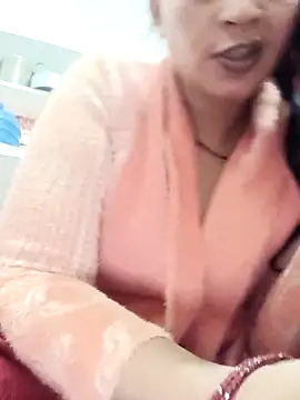 Snapshot of Chhaya_hot chatting on 12-15-25, 12:48 Chhaya hot online show from 12-15-25, 12:48