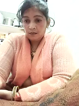 Snapshot of Chhaya_hot chatting on 12-21-25, 02:35 Chhaya hot online show from 12-21-25, 02:35