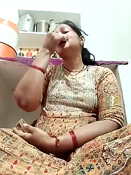 Snapshot of Chhaya_hot chatting on 02-08-26, 01:42 Chhaya hot online show from 02-08-26, 01:42