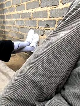 cuminsidebby online show from 10-18-25, 08:15