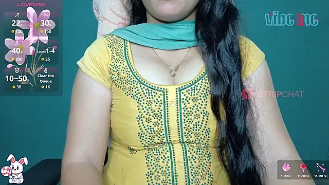 Snapshot of megHana_teLugGu chatting on 09-22-25, 10:17 megHana teLugGu online show from 09-22-25, 10:17