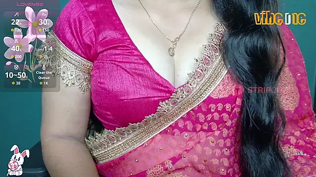 Snapshot of megHana_teLugGu chatting on 09-24-25, 10:40 megHana teLugGu online show from 09-24-25, 10:40