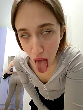 Snapshot of yourfavpsy_ chatting on 10-11-25, 01:31 yourfavpsy online show from 10-11-25, 01:31