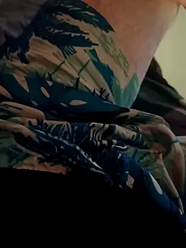 Snapshot of FitNhot_sam chatting on 10-17-25, 05:26 FitNhot sam online show from 10-17-25, 05:26