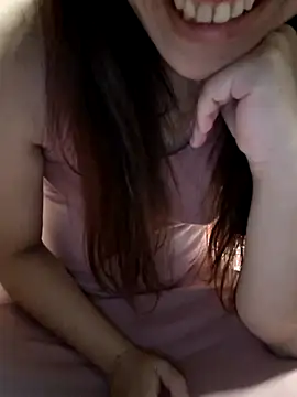 Snapshot of hihiakiko chatting on 10-18-25, 03:13 hihiakiko online show from 10-18-25, 03:13