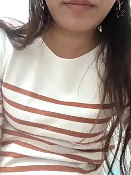 Snapshot of hihiakiko chatting on 10-30-25, 03:52 hihiakiko online show from 10-30-25, 03:52