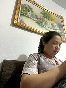 Nhung584 online show from 10-01-25, 01:28