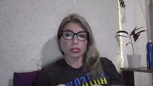 fox red lady7 online show from 01-09-26, 04:54