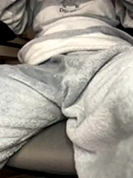 sonwmelt1 online show from 10-20-25, 04:24