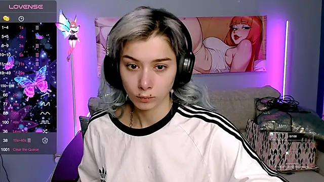SophieAsh online show from 10-17-25, 08:06