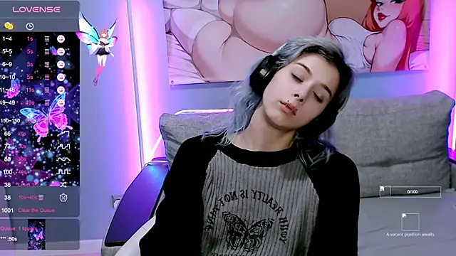 SophieAsh online show from 10-18-25, 07:25