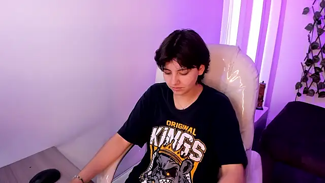 Snapshot of Nathaly_ds chatting on 02-18-26, 07:32 Nathaly ds online show from 02-18-26, 07:32