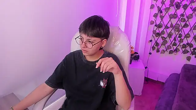 Snapshot of Nathaly_ds chatting on 02-26-26, 07:35 Nathaly ds online show from 02-26-26, 07:35