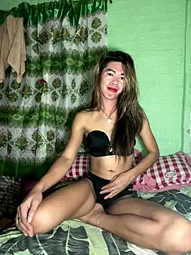 Snapshot of alonashy chatting on 11-18-25, 05:28 alonashy online show from 11-18-25, 05:28