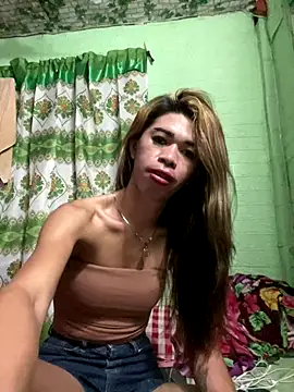 Snapshot of alonashy chatting on 11-27-25, 05:37 alonashy online show from 11-27-25, 05:37