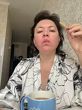 Kiravix online show from 11-06-25, 06:47