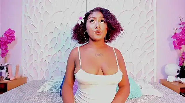 Snapshot of Emmadancer chatting on 09-17-25, 07:59 Emmadancer online show from 09-17-25, 07:59