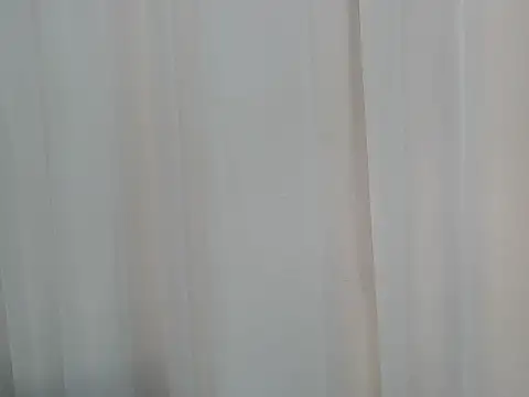 Snapshot of lishainparis18 chatting on 10-19-25, 05:08 lishainparis18 online show from 10-19-25, 05:08