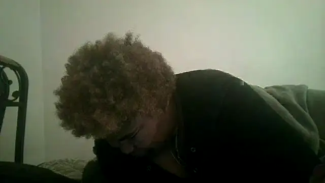 Snapshot of techprincessxx chatting on 11-14-25, 10:29 techprincessxx online show from 11-14-25, 10:29