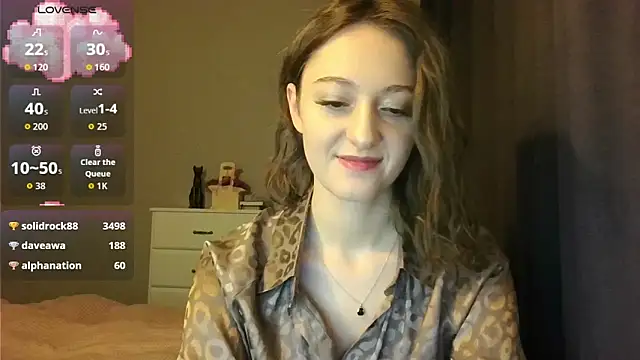 Snapshot of white_liillyy chatting on 12-17-25, 10:05 white liillyy online show from 12-17-25, 10:05