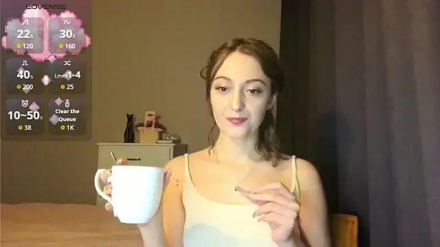 Snapshot of white_liillyy chatting on 12-19-25, 11:01 white liillyy online show from 12-19-25, 11:01