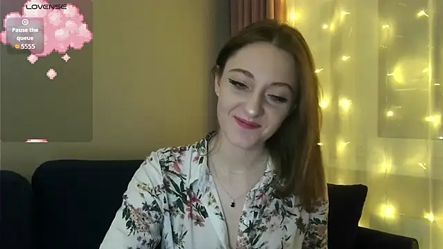 Snapshot of white_liillyy chatting on 01-05-26, 10:35 white liillyy online show from 01-05-26, 10:35