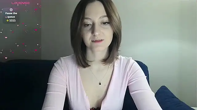 Snapshot of white_liillyy chatting on 03-07-26, 08:06 white liillyy online show from 03-07-26, 08:06