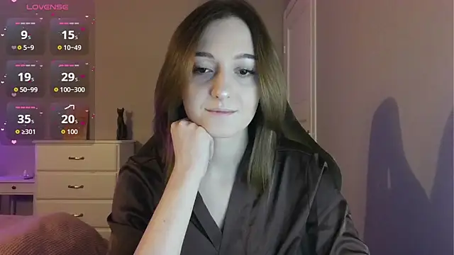 white liillyy online show from 04-16-26, 09:39