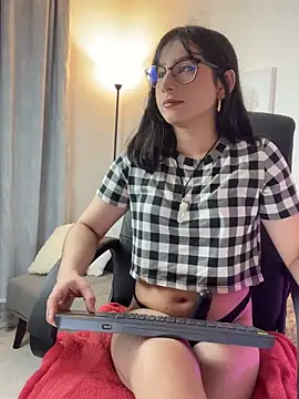 Snapshot of Mia_HarperX_ chatting on 10-17-25, 09:39 Mia HarperX online show from 10-17-25, 09:39