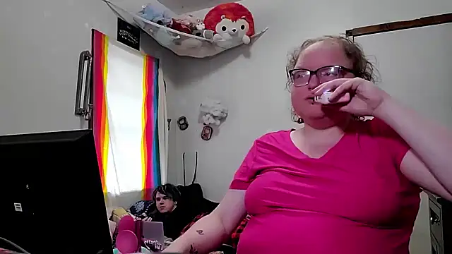 KadiSparkle online show from 05-05-26, 10:51