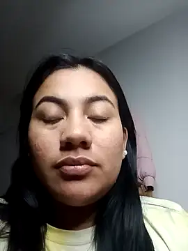 princezapim12 online show from 05-05-26, 06:32