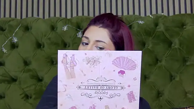 Snapshot of LunaHart chatting on 12-16-25, 03:39 LunaHart online show from 12-16-25, 03:39