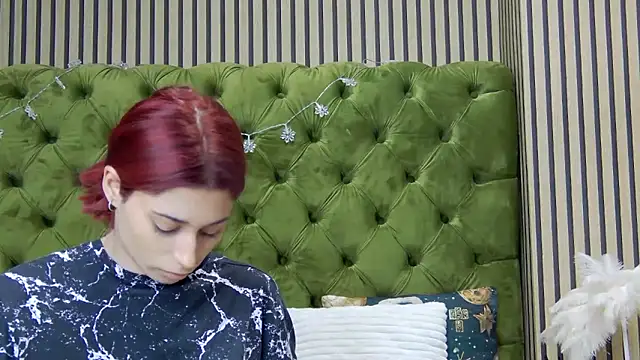 Snapshot of LunaHart chatting on 01-17-26, 06:22 LunaHart online show from 01-17-26, 06:22