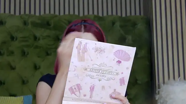 Snapshot of LunaHart chatting on 02-22-26, 09:08 LunaHart online show from 02-22-26, 09:08