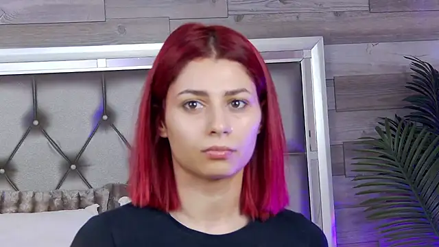 Snapshot of LunaHart chatting on 02-26-26, 05:17 LunaHart online show from 02-26-26, 05:17