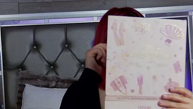 Snapshot of LunaHart chatting on 02-28-26, 06:14 LunaHart online show from 02-28-26, 06:14