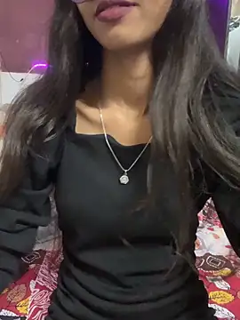 Snapshot of Desire_Zoya chatting on 10-28-25, 08:00 Desire Zoya online show from 10-28-25, 08:00