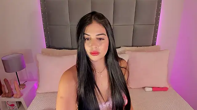 Snapshot of Saian-lory chatting on 01-08-26, 12:13 Saian-lory online show from 01-08-26, 12:13