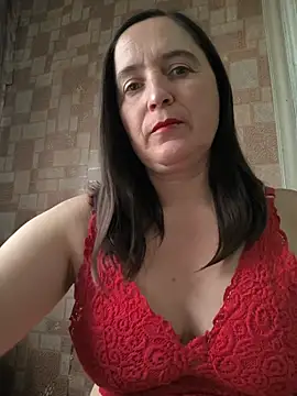 Snapshot of EvelinCutex chatting on 11-05-25, 11:32 EvelinCutex online show from 11-05-25, 11:32