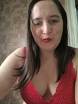 Snapshot of EvelinCutex chatting on 11-24-25, 07:19 EvelinCutex online show from 11-24-25, 07:19