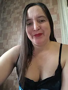 Snapshot of EvelinCutex chatting on 12-20-25, 07:15 EvelinCutex online show from 12-20-25, 07:15