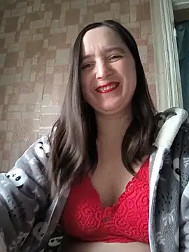 Snapshot of EvelinCutex chatting on 02-15-26, 08:02 EvelinCutex online show from 02-15-26, 08:02