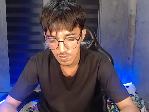 RowyCam online show from 01-14-26, 01:17