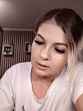 Snapshot of Mayaaaaaa_ chatting on 11-13-25, 08:02 Mayaaaaaa online show from 11-13-25, 08:02