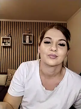 Snapshot of Mayaaaaaa_ chatting on 11-17-25, 09:31 Mayaaaaaa online show from 11-17-25, 09:31