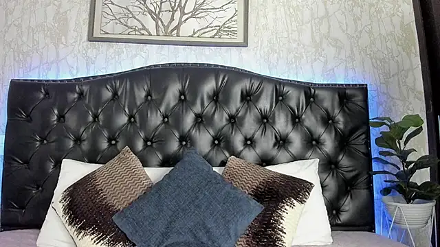 Snapshot of ScarletTorres chatting on 09-08-25, 05:12 ScarletTorres online show from 09-08-25, 05:12